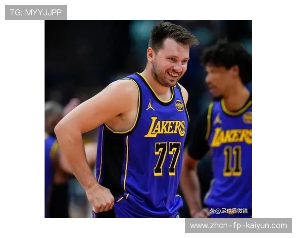 东契奇突分制造空位，独行侠外线火力再起